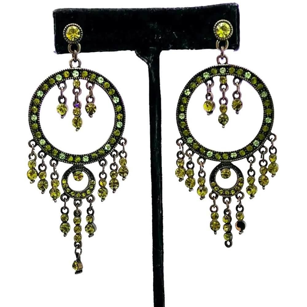 VINTAGE GREEN CRYSTAL CHANDELIER DROP EARRINGS